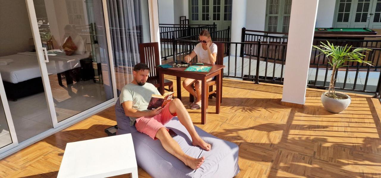 Chill Hill Hikkaduwa Hotell Eksteriør bilde